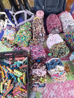 Te koop aangeboden splinter nieuwe scrunchie, Hobby en Vrije tijd, Stoffen en Lappen, Ophalen of Verzenden, Zo goed als nieuw