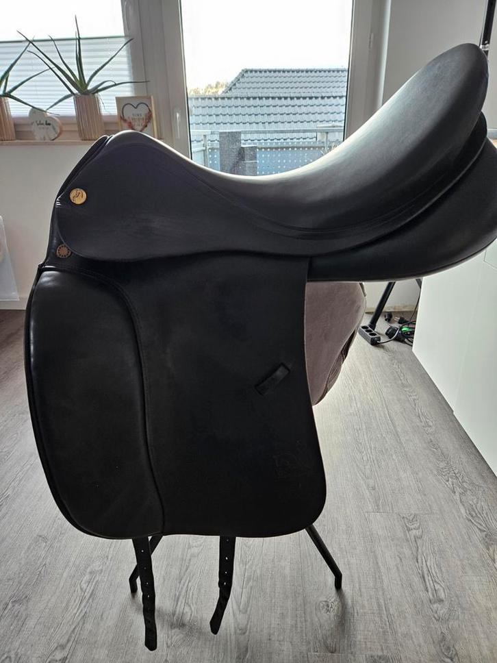 Prestige Dressursattel 18/29, Dieren en Toebehoren, Paarden en Pony's | Zadels, Zo goed als nieuw, Ophalen of Verzenden
