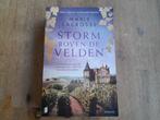 Marie Lacrosse/ Storm boven de velden - DL1 Wijngaard, Boeken, Romans, Ophalen of Verzenden, Gelezen