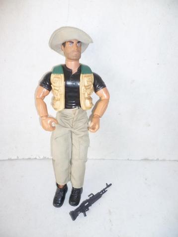 Hasbro 1998 Action Man Pop 30cm hoog met een Geweer  beschikbaar voor biedingen