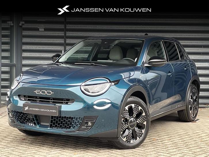 Fiat 600 1.2 Hybrid La Prima, Auto's, Fiat, Bedrijf, Te koop, Overige modellen, ABS, Achteruitrijcamera, Adaptive Cruise Control