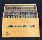 Letterklankstempels met inktkussentjes, Hobby en Vrije tijd, Stempelen, Ophalen of Verzenden