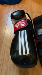 Boks handschoenen, scheenbeschermers en tas, Sport en Fitness, Boksen, Ophalen of Verzenden, Zo goed als nieuw, Boks-accessoire