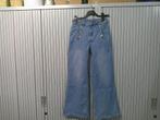 Leuke Jeans met goudkleurige knopen, Ophalen of Verzenden, Zo goed als nieuw, Blauw, W28 - W29 (confectie 36)