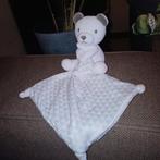 Nicotoy knuffeldoek wit beertje, grijs wit driehoekjes doek., Ophalen of Verzenden, Zo goed als nieuw, Beer