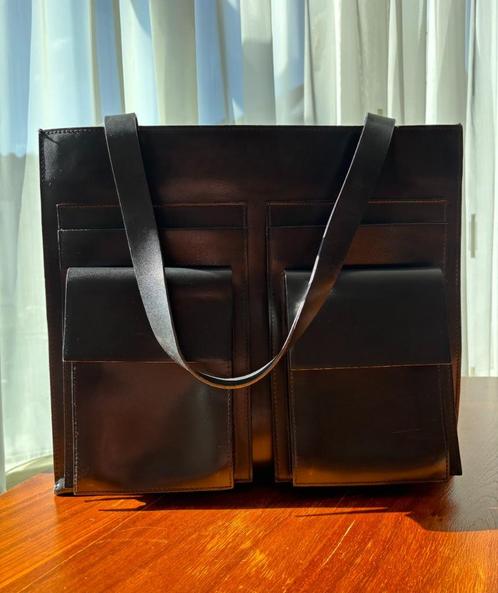 Zwarte leren shopper van SIMPLE, Sieraden, Tassen en Uiterlijk, Tassen | Damestassen, Gebruikt, Shopper, Zwart, Ophalen of Verzenden