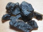 mi. 2x 15Kt ruwe edelstenen TEKTIET (TECTIET)(3), Verzamelen, Mineralen en Fossielen, Verzenden, Mineraal