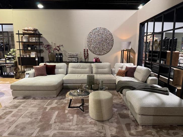 Bank Lissone l Whoon l Room108 l van €4382,- voor €2499,-, Huis en Inrichting, Banken | Bankstellen, Zo goed als nieuw, Hoekbank