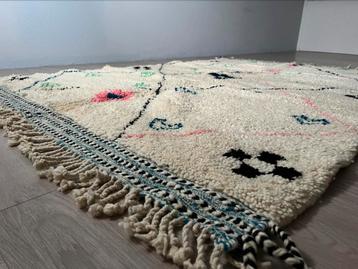 Prachtig nieuw berbers kleed beschikbaar voor biedingen