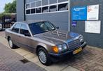 Mercedes-Benz 200-500 (W124) 260 E Bijna in nieuwstaat! Voll, Auto's, Oldtimers, Automaat, Bruin, 2599 cc, Mercedes-Benz