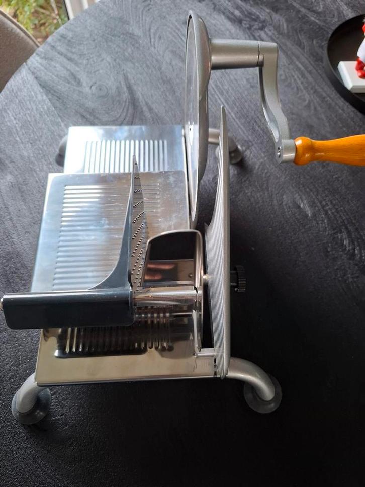 Graef Broodsnijmachine - Perfect voor vers brood!, Huis en Inrichting, Keuken | Keukenbenodigdheden, Gebruikt, Ophalen of Verzenden