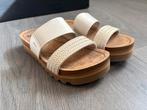 REEF Sandalen Beige Maat 38,5 - Zo goed als nieuw, Kleding | Dames, Schoenen, Ophalen of Verzenden, Zo goed als nieuw, Beige, Sandalen of Muiltjes