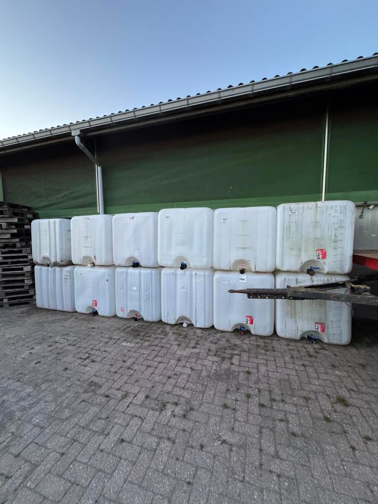 IBC Tank 1000 Liter–Losse Kunststof Container–Doe-het-zelf, Tuin en Terras, Regentonnen, Gebruikt, Kunststof, 150 liter of meer
