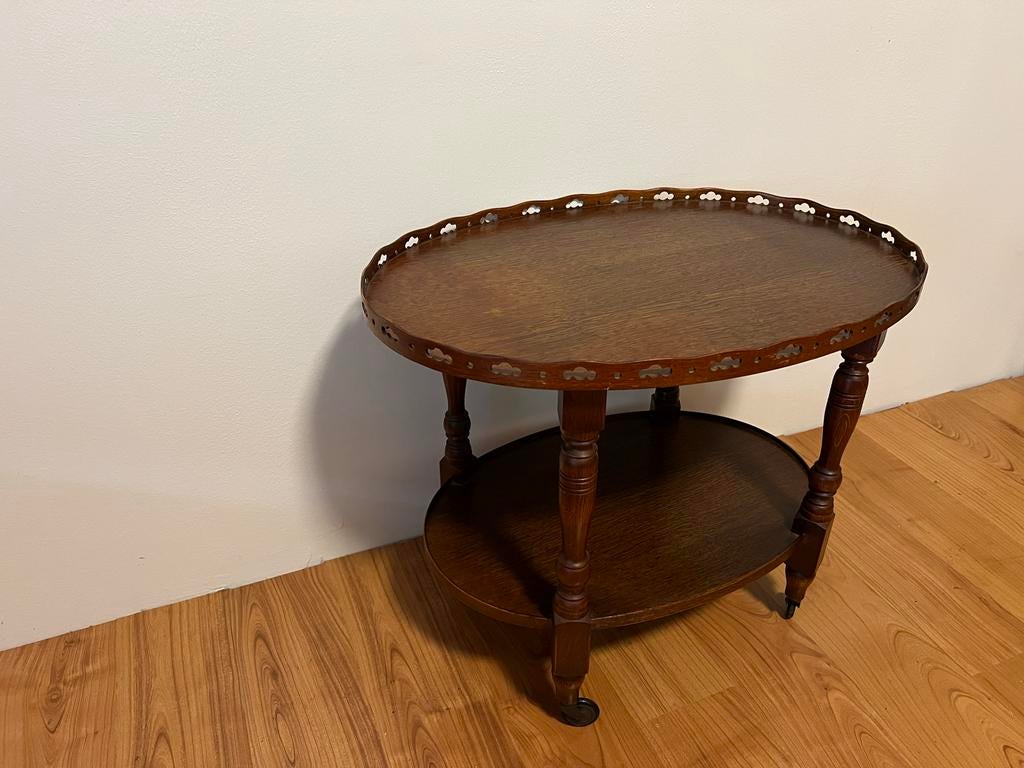 Vintage bijzettafel ovaal - 70x50x55 cm, Huis en Inrichting, Tafels | Bijzettafels, Gebruikt, 55 tot 75 cm, Ovaal, Hout