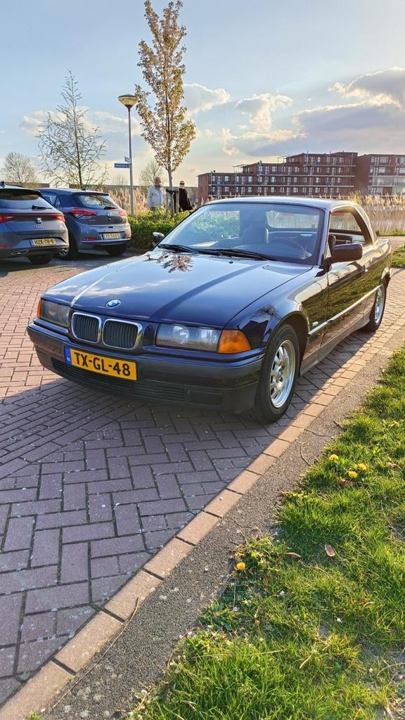 BMW 3-Serie 1.8 I 318 Cabriolet 1998 Blauw, Auto's, 1345 kg, Achterwielaandrijving, Zwart, 4 cilinders