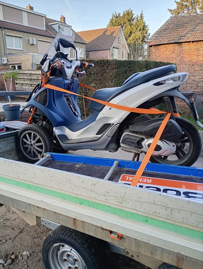 Piaggio mp3, Motoren, Ophalen