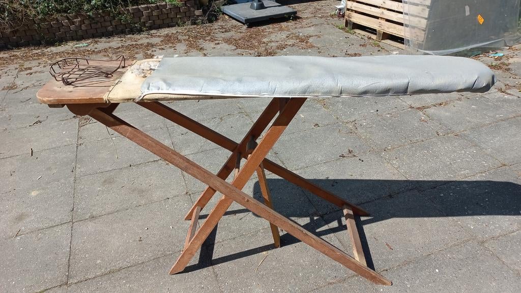 Strijkplank begin 20e eeuw, Ophalen