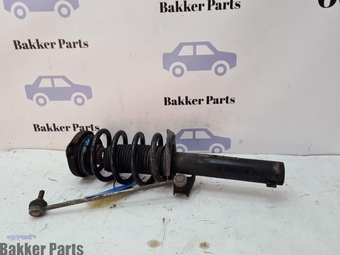 Schokdemperpoot links-voor van een Volkswagen Golf, Gebruikt, -, Volkswagen, -
