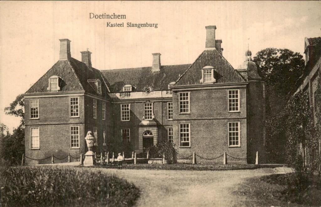 Doetinchem - Kasteel Slangenburg - Voorgevel, Ophalen of Verzenden, 1920 tot 1940, Ongelopen, Gelderland