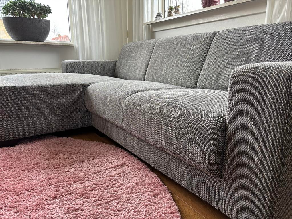 Grijze hoekbank - Zo goed als nieuw, Huis en Inrichting, Ophalen, Zo goed als nieuw, 200 tot 250 cm, Vierpersoons of meer
