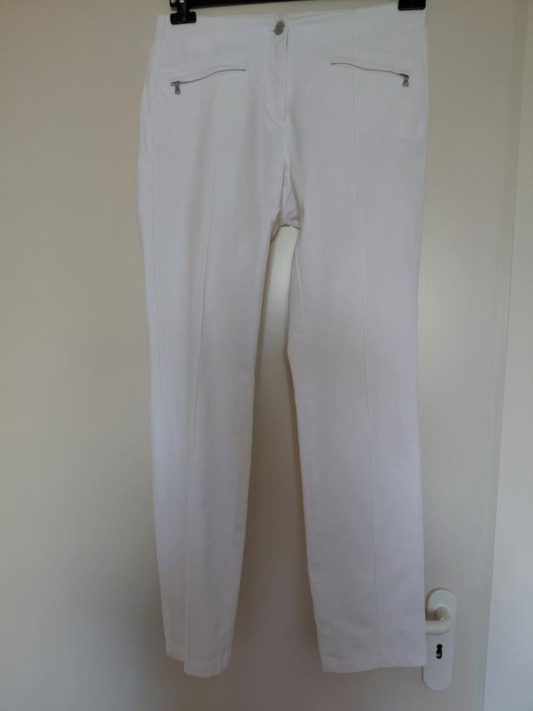 Broek van  Zerres 38, Maat 38/40 (M), Wit, Ophalen of Verzenden, Zo goed als nieuw