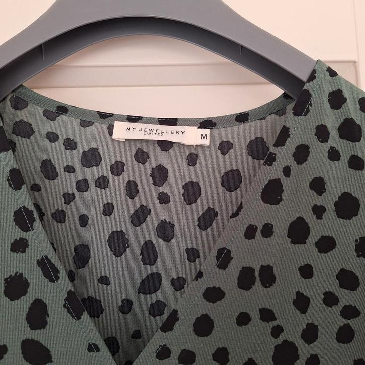 My Jewellery Limited mt M, polkadot, groen met zwart, ZGAN!, Kleding | Dames, Jurken, Zo goed als nieuw, Maat 38/40 (M), Groen