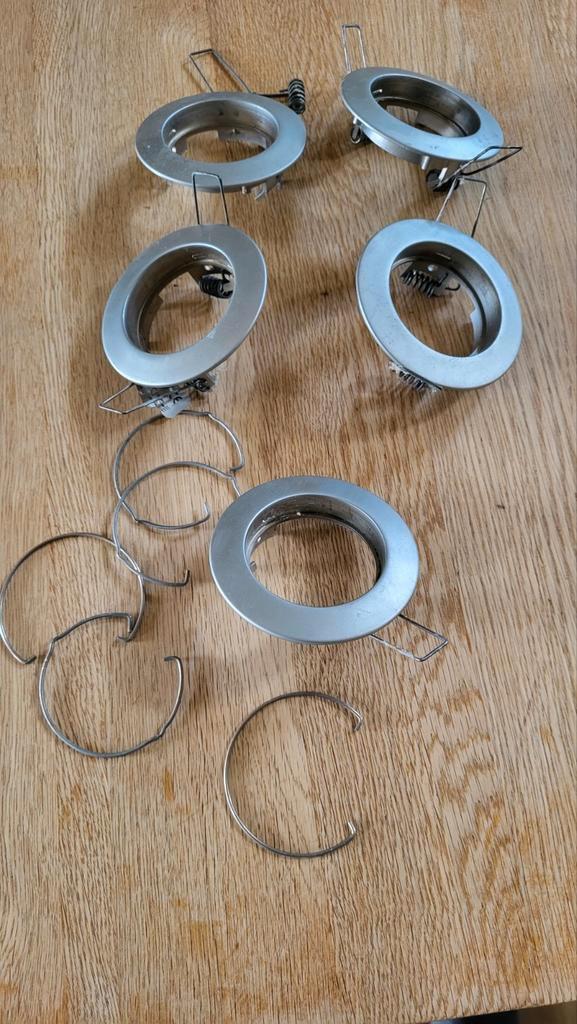 5x Inbouwspots mat zilver/ spots - Gebruikt, Huis en Inrichting, Lampen | Spots, Gebruikt, Plafondspot of Wandspot, Metaal of Aluminium