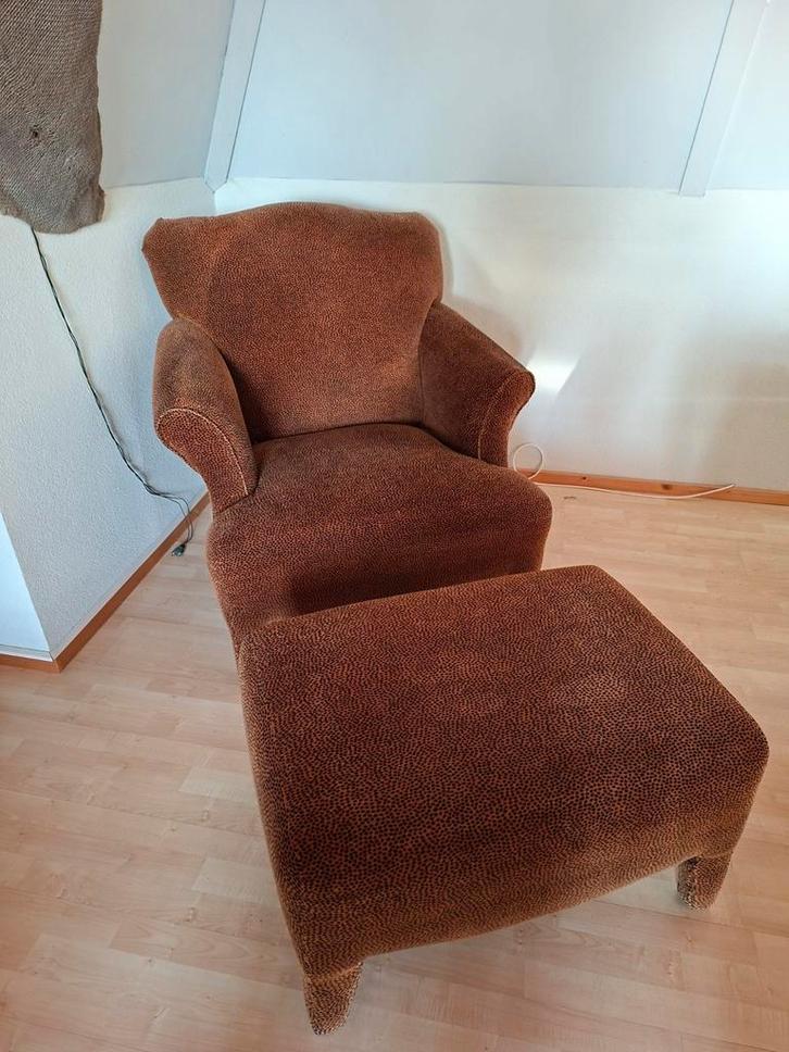 Leuke fauteuil in panterstof met hocker, Huis en Inrichting, Fauteuils, Gebruikt, Stof, 75 tot 100 cm, 75 tot 100 cm, Ophalen