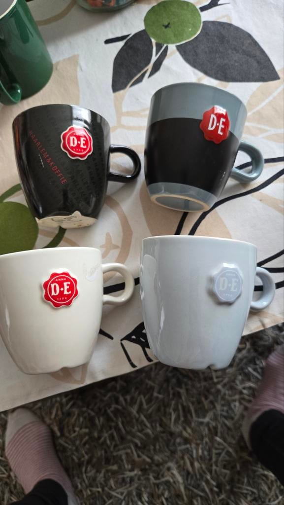 Douwe egberts cappuccino mokken, Ophalen of Verzenden, Zo goed als nieuw, Overige stijlen, Kop(pen) en/of Schotel(s)