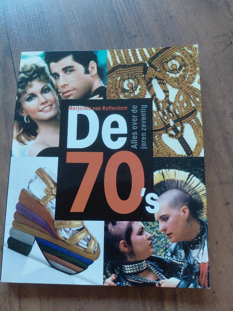 Boek de seventies/ 70's, Ophalen of Verzenden, Overige typen