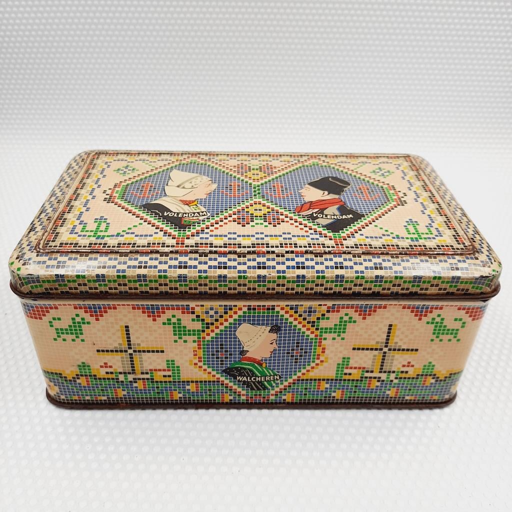 Vintage blik met Nederlandse klederdracht en molens, Verzamelen, Blikken, Ophalen of Verzenden, Gebruikt, Koek(jes), Overige merken