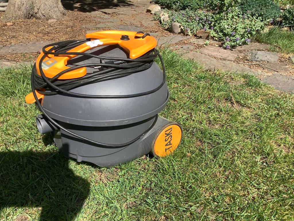 Taski Vento 8S professionele stofzuiger, Ophalen of Verzenden, Gebruikt, Stofzuiger