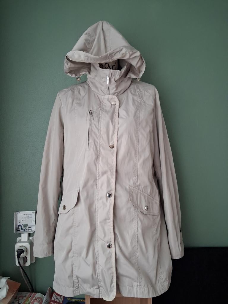 Zomerjas maat 44 met capuchon,, Ophalen, Zo goed als nieuw, Maat 42/44 (L), Beige
