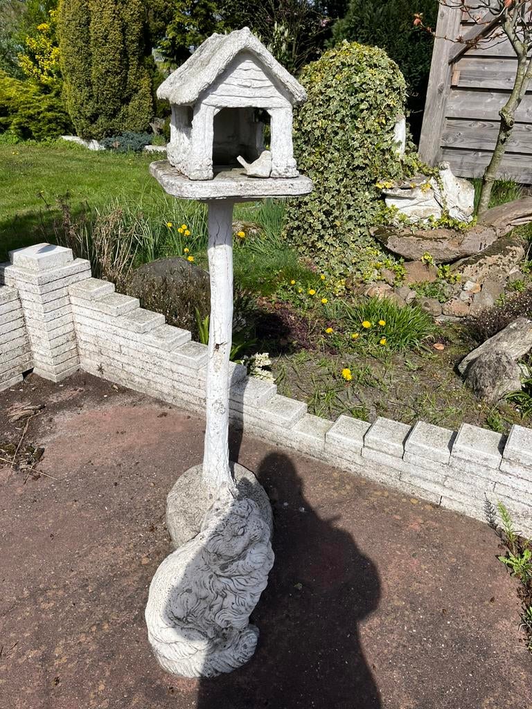 Stenen vogelhuis met kat, Tuin en Terras, Ophalen of Verzenden, Zo goed als nieuw
