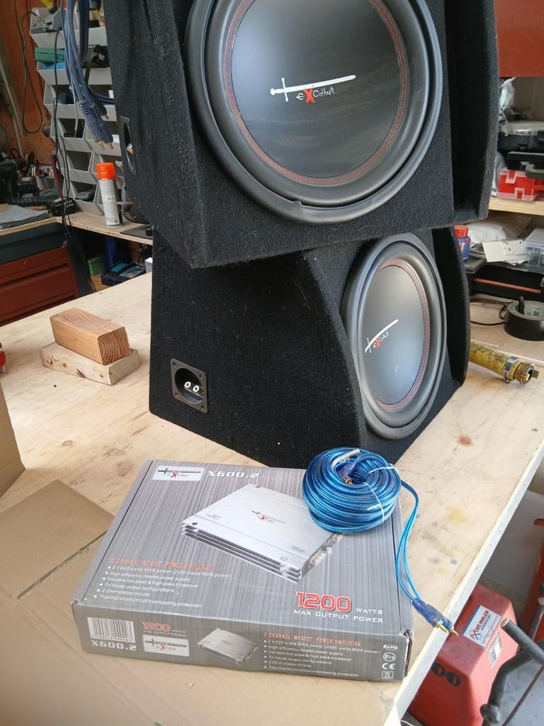 Excalibur X11000.1 – 230/400/600 Watt RMS vermogen bij 4/2/1 Ohm – met bass-remote-unit