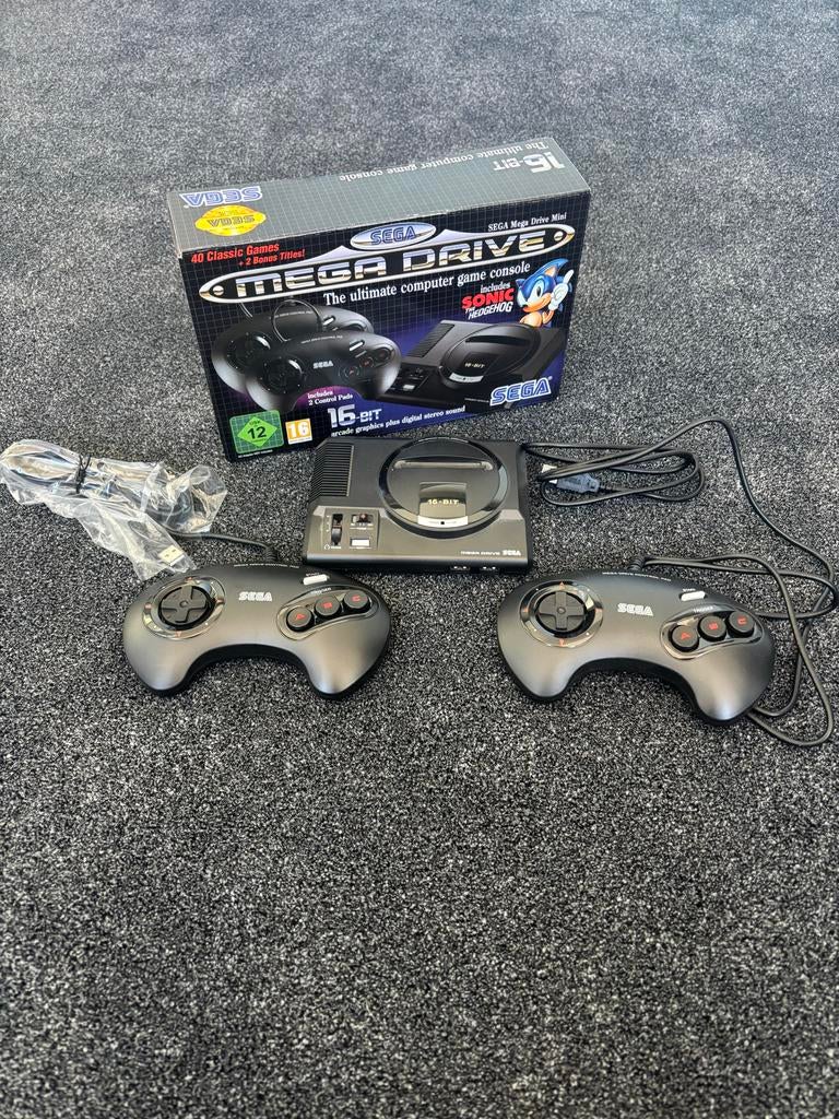 SEGA Mega Drive Mini - Inclusief 2 controllers en games, Spelcomputers en Games, Met games, Mega Drive, Met 2 controllers, Ophalen of Verzenden