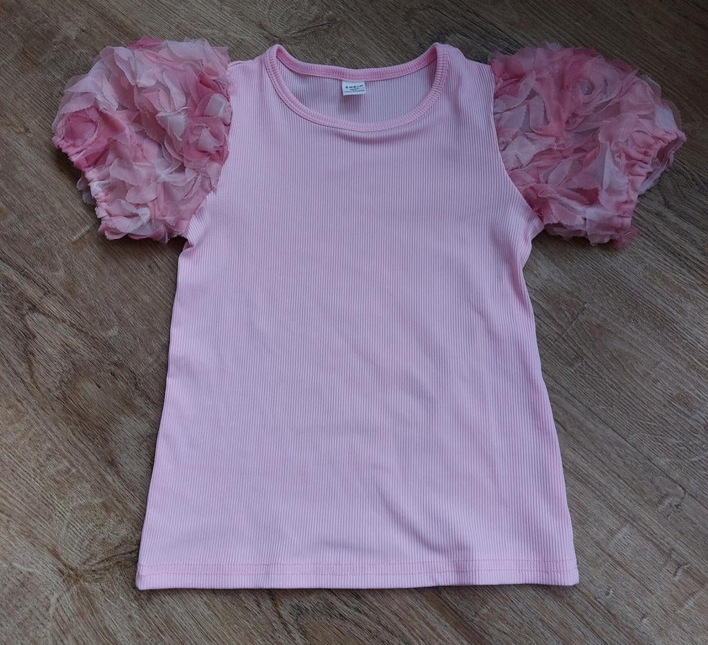 Shein roze t-shirt mt.5Y. Met schattige mouwtjes!, Kinderen en Baby's, Kinderkleding | Maat 110, Meisje, Shein, Ophalen of Verzenden
