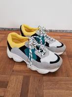 Gekleurde sneakers gympen maat 37, Kleding | Dames, Schoenen, Ophalen of Verzenden, Gedragen, Sneakers of Gympen