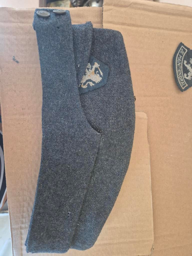 Originele Nederlandse Veldmuts WOII - 'Je Maintiendrai', Verzamelen, Ophalen, Nederland, Helm of Baret