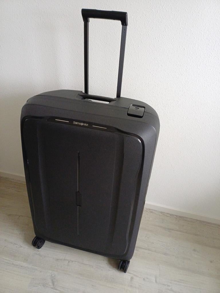 Nieuwe Luxe Samsonite Koffer type Essens - met bon, Sieraden, Tassen en Uiterlijk, Koffers, Hard kunststof, 45 tot 55 cm, Nieuw