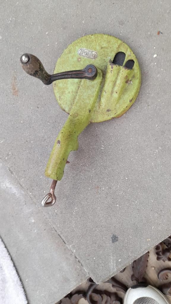 Snijbonen snijder, Ophalen