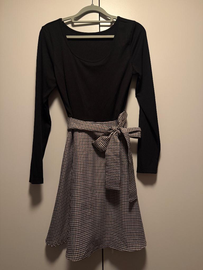 Elegante jurk, Kleding | Dames, Zwart, Nieuw, Ophalen of Verzenden, Maat 36 (S)