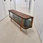 Vintage vitrinekast jaren 50/dressoir  Gerenoveerd, Huis en Inrichting, Kasten | Dressoirs, Ntp, Zo goed als nieuw, Ntp, 25 tot 50 cm