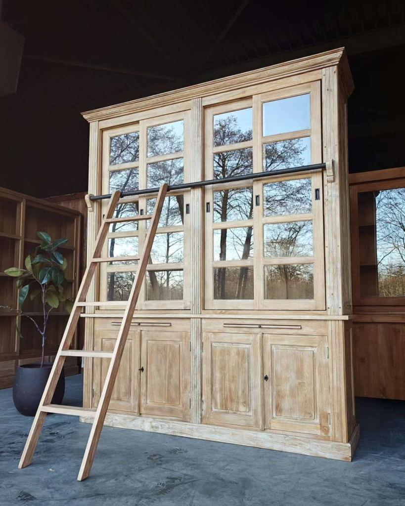 Hoge unieke notariskast | Boekenkast met ladder #2577