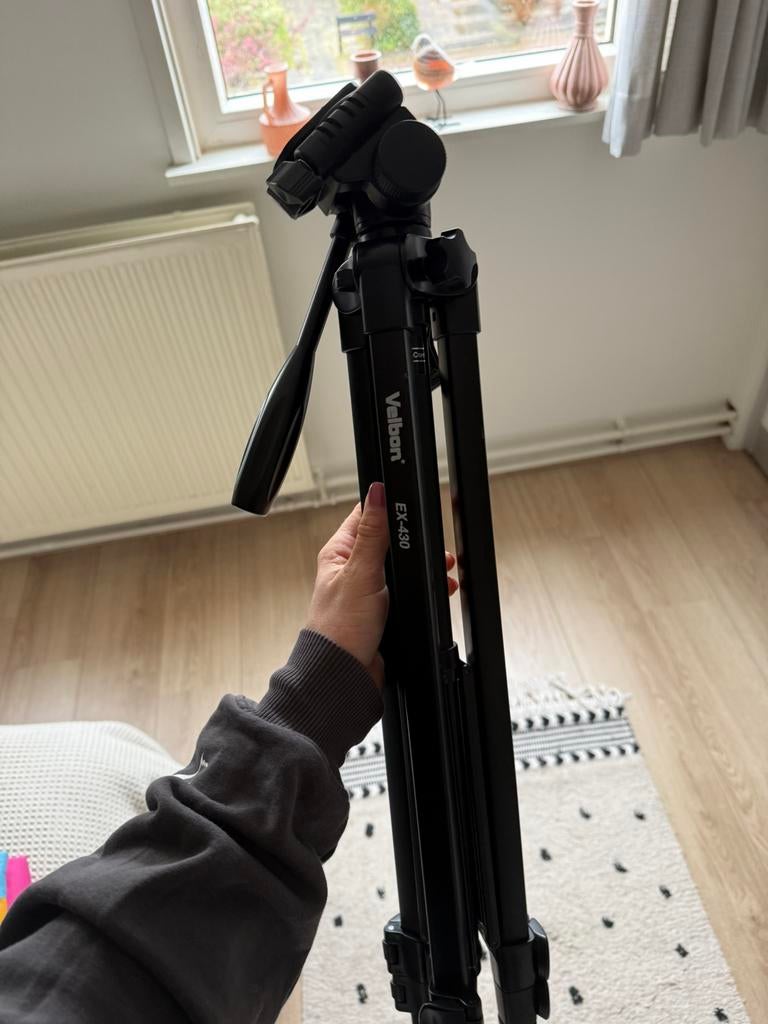 Velbon statief ex 430, Audio, Tv en Foto, Fotografie | Statieven en Balhoofden, Ophalen of Verzenden, Zo goed als nieuw, Driepoot