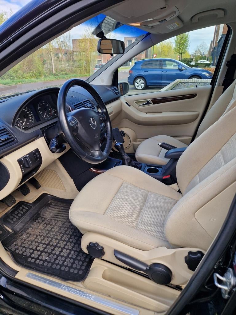 Mercedes-Benz A-Klasse 2.0 A200 5DRS 2005 Zwart Elegance, Auto's, Mercedes-Benz, Voorwielaandrijving, 136 pk, 4 cilinders, 400 kg