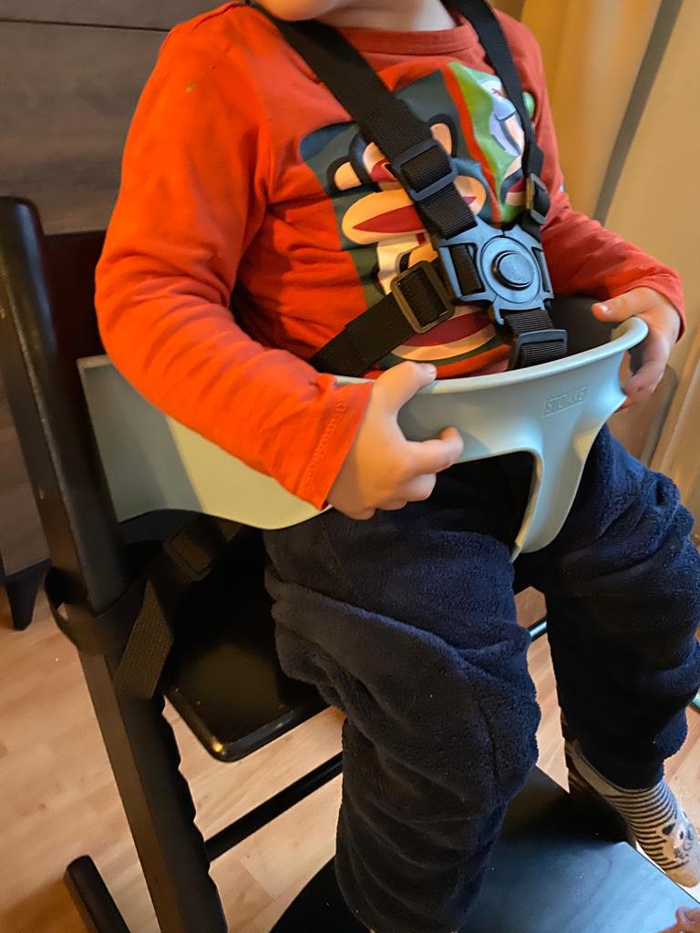 Zwarte tuigje voor kinderstoel stokke tripp trapp, Ophalen of Verzenden, Nieuw, Meegroeistoel, Gordel(s)