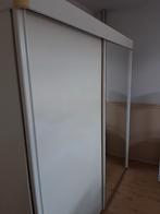 kast / kledingkast , wit MDF , 200 br. 200 hoog € 50,-, Ophalen, Overige materialen, Gebruikt, Met plank(en)