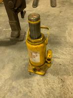 Auto krik 30 ton hoogte 50 cm, Ophalen of Verzenden, Zo goed als nieuw