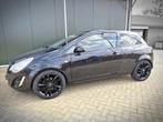 Opel Corsa 1.4 64KW 3D 2012 Zwart, Auto's, Voorwielaandrijving, Stof, 40 €/maand, 1398 cc